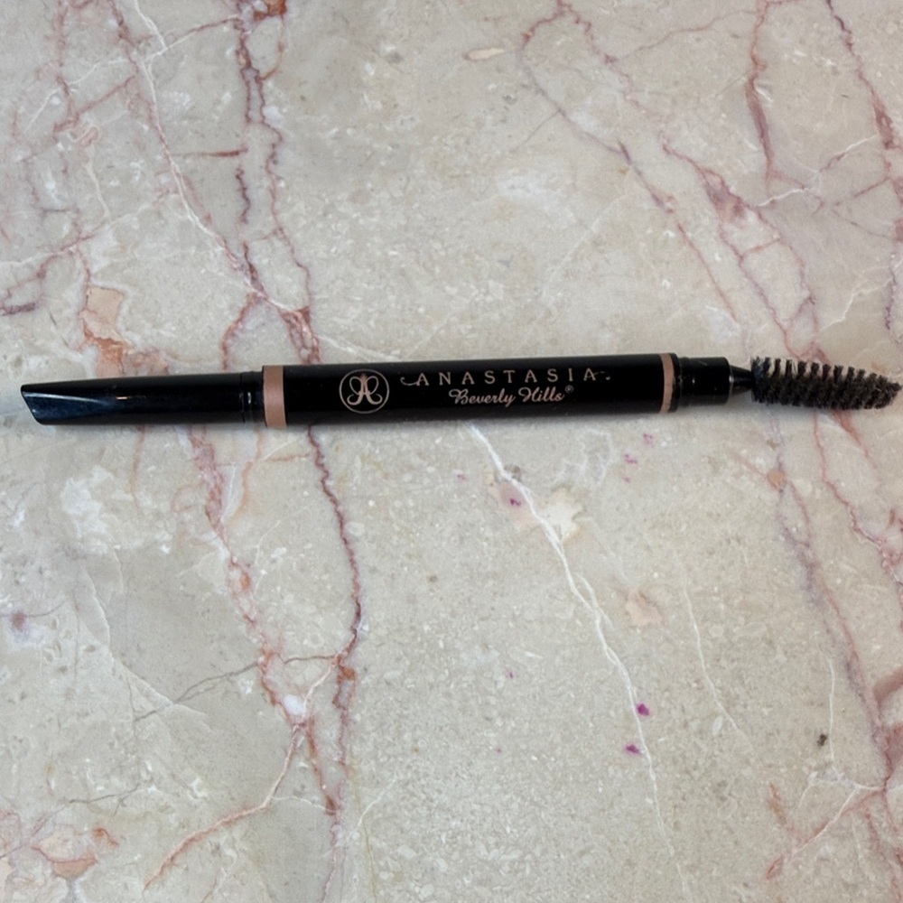 Anastasia Beverly Hills Dual-Ended Brow Pencil & Spoolie in Taupe